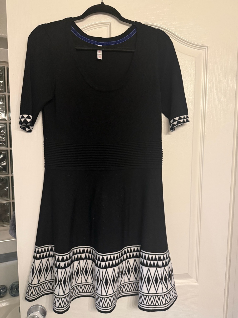Xhilaration Black Knit Sweater Mini Dress Tribal Geometric Print Size XL